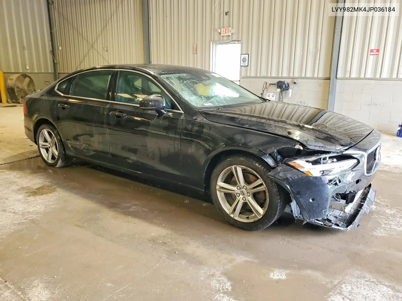 2018 Volvo S90 T5 Momentum VIN: LVY982MK4JP036184 Lot: 55605556