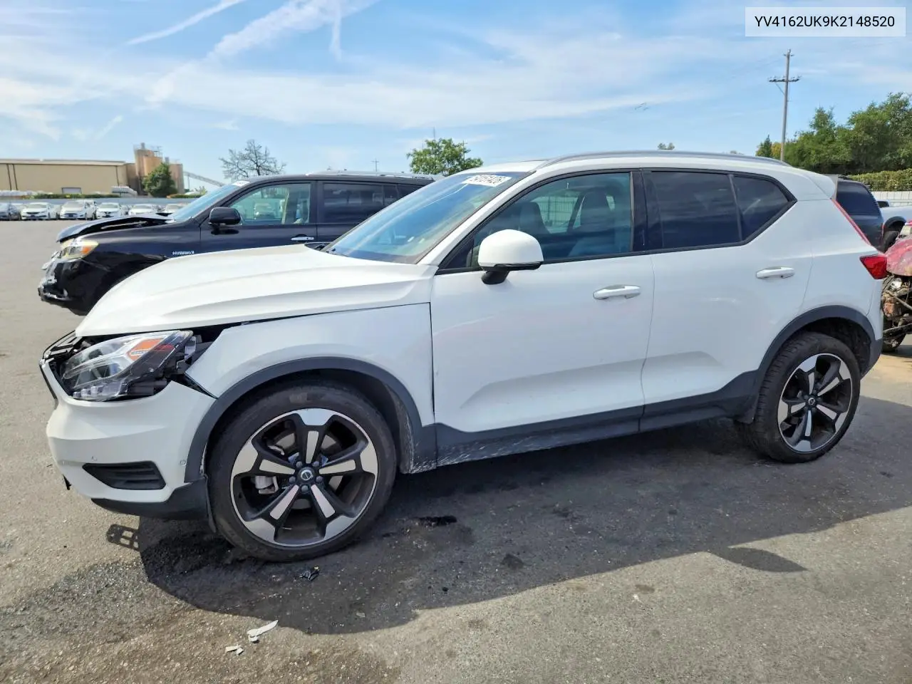 2019 Volvo Xc40 T5 Momentum VIN: YV4162UK9K2148520 Lot: 54151426