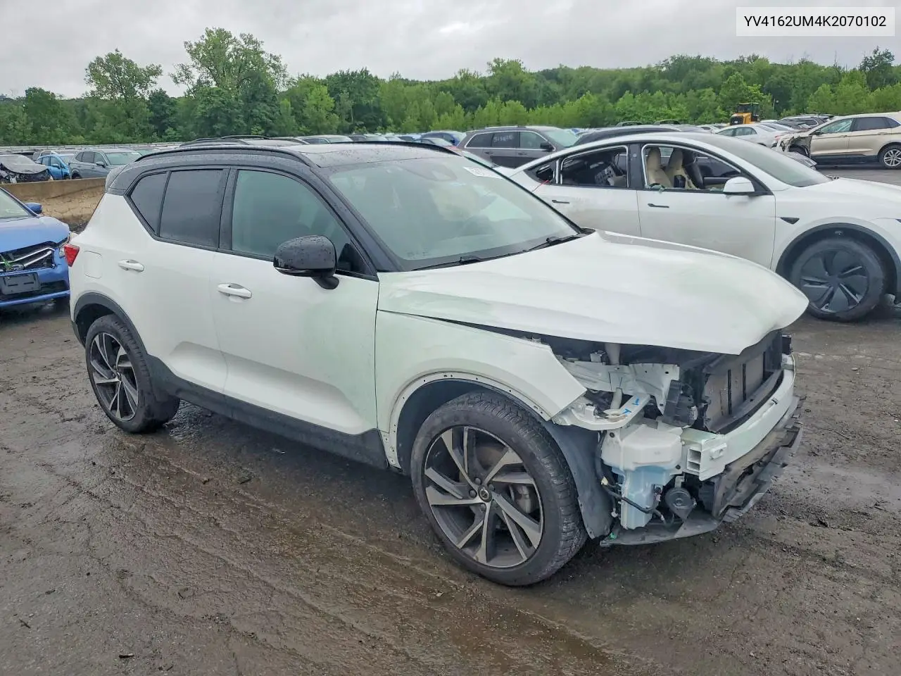 2019 Volvo Xc40 T5 R-Design VIN: YV4162UM4K2070102 Lot: 57877876