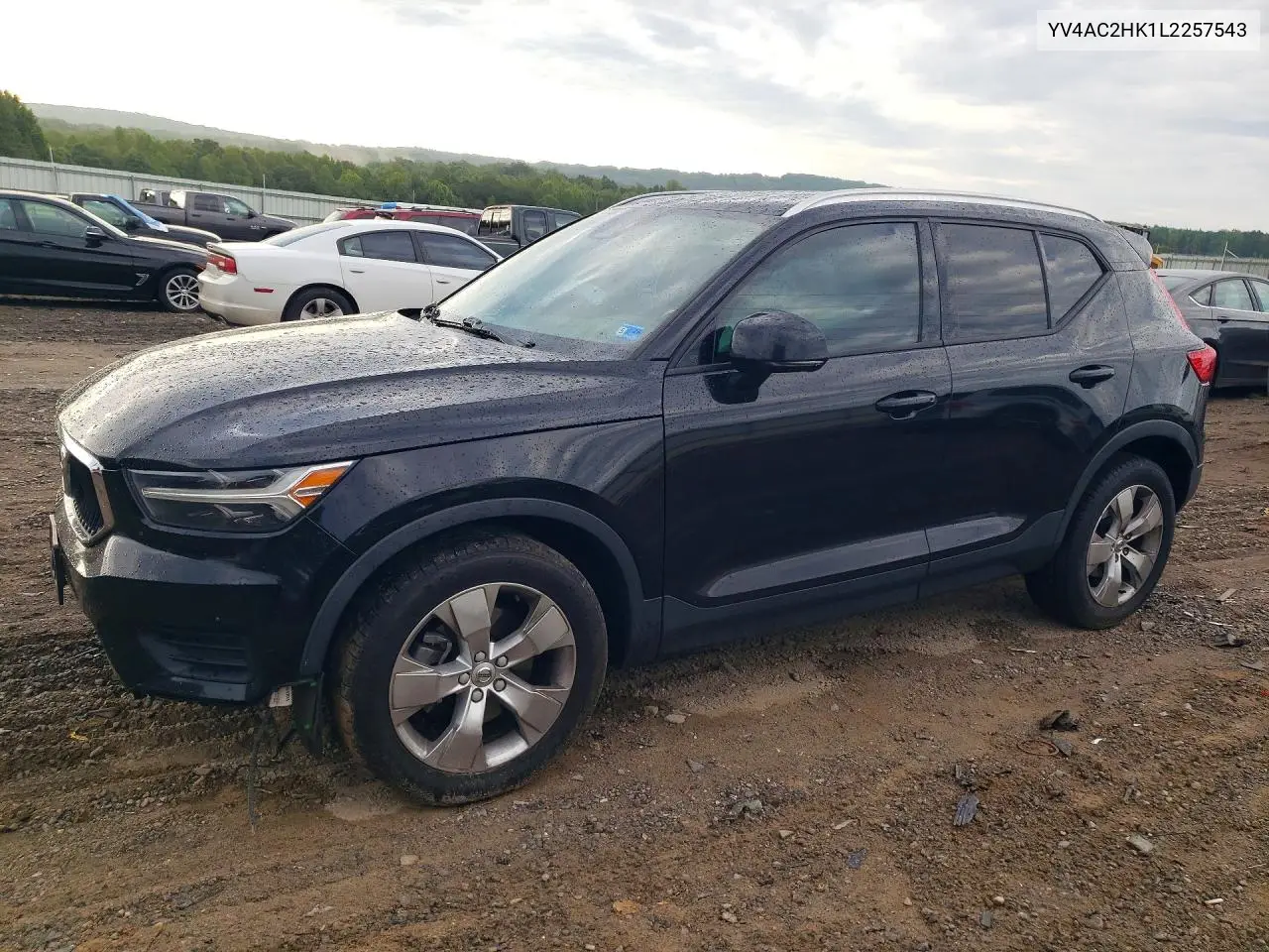 2020 Volvo Xc40 T4 Momentum VIN: YV4AC2HK1L2257543 Lot: 58393356