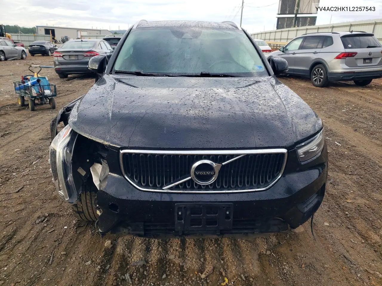 2020 Volvo Xc40 T4 Momentum VIN: YV4AC2HK1L2257543 Lot: 58393356