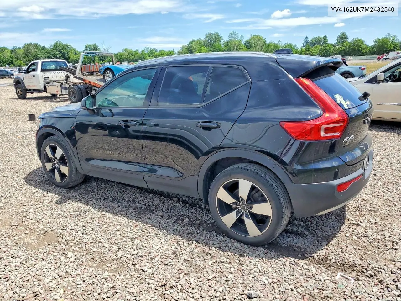 2021 Volvo Xc40 T5 Momentum VIN: YV4162UK7M2432540 Lot: 57966376