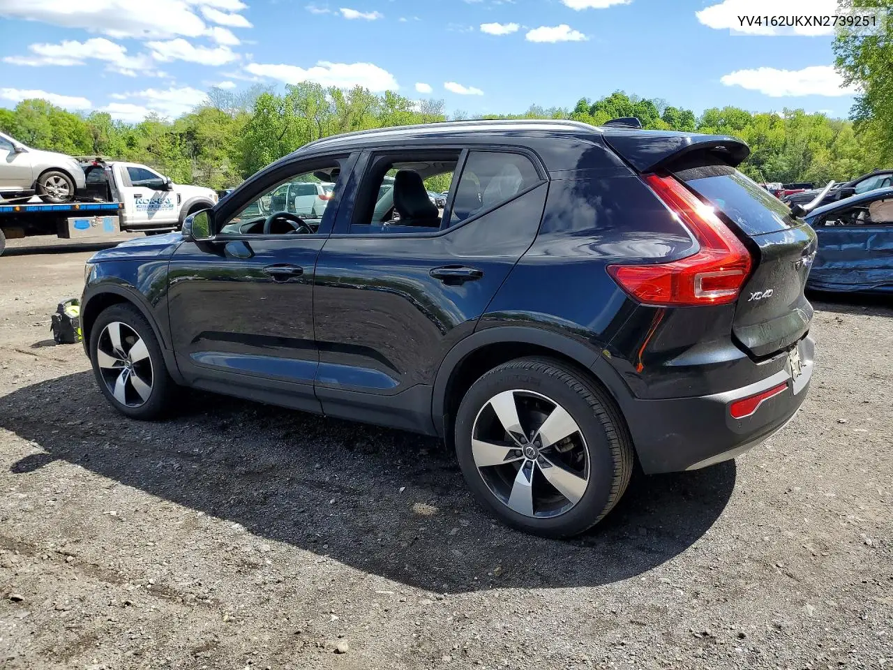 2022 Volvo Xc40 T5 Momentum VIN: YV4162UKXN2739251 Lot: 51193146