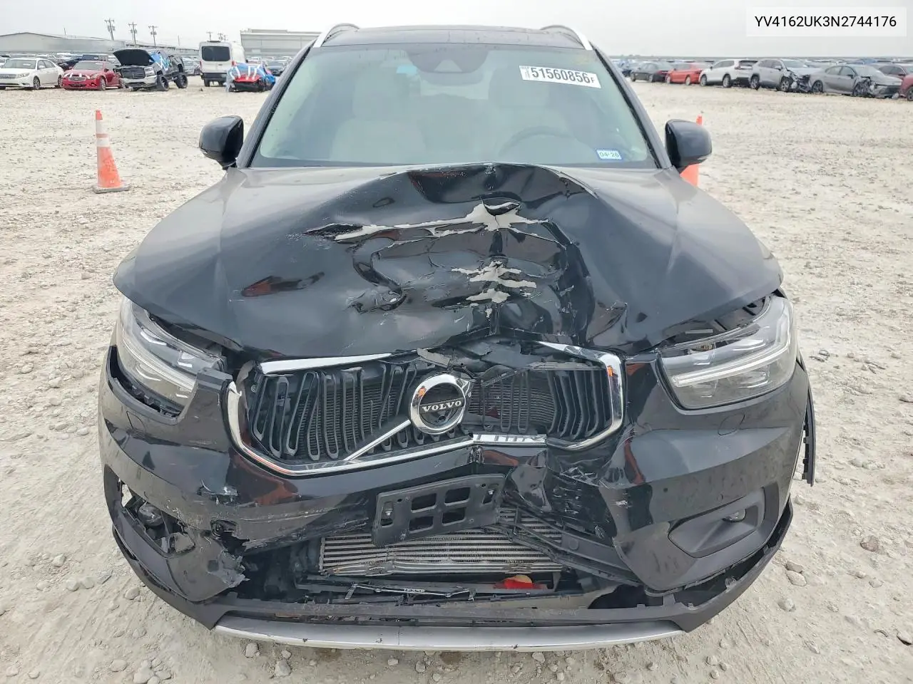 2022 Volvo Xc40 T5 Momentum VIN: YV4162UK3N2744176 Lot: 51560856