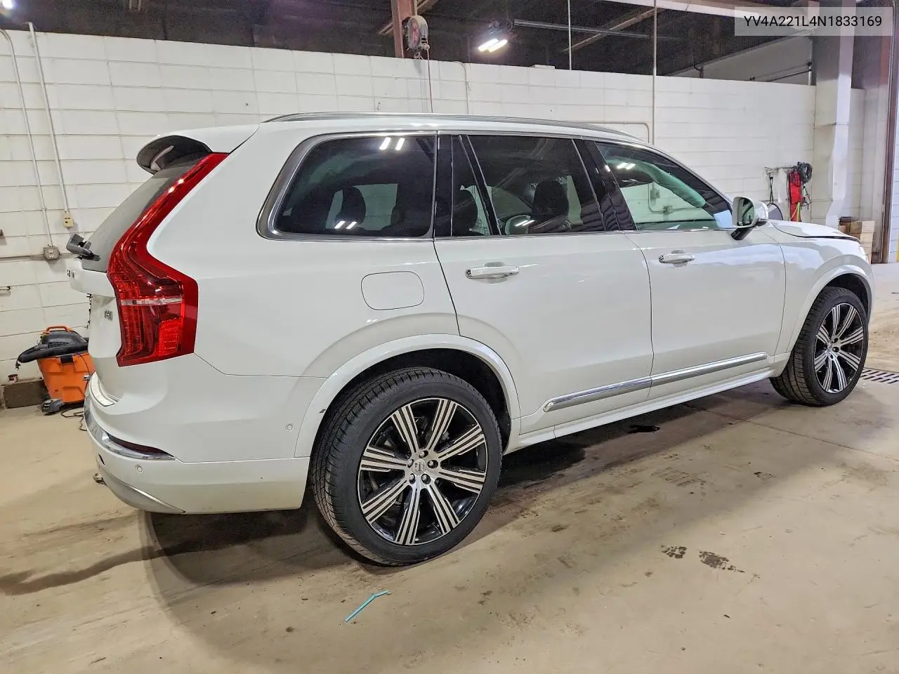 2022 Volvo Xc90 T6 Inscription VIN: YV4A221L4N1833169 Lot: 58602786
