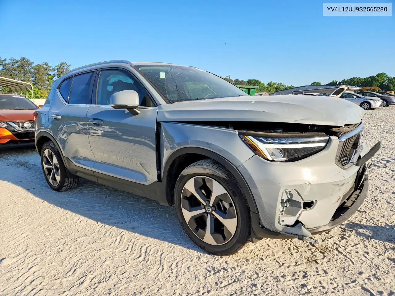 2025 Volvo Xc40 Core VIN: YV4L12UJ9S2565280 Lot: 50844236