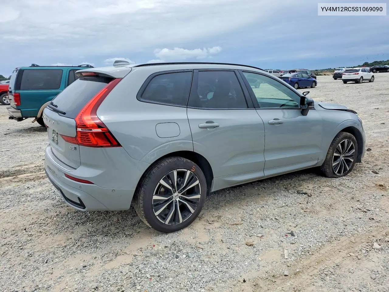 2025 Volvo Xc60 Plus VIN: YV4M12RC5S1069090 Lot: 57303526