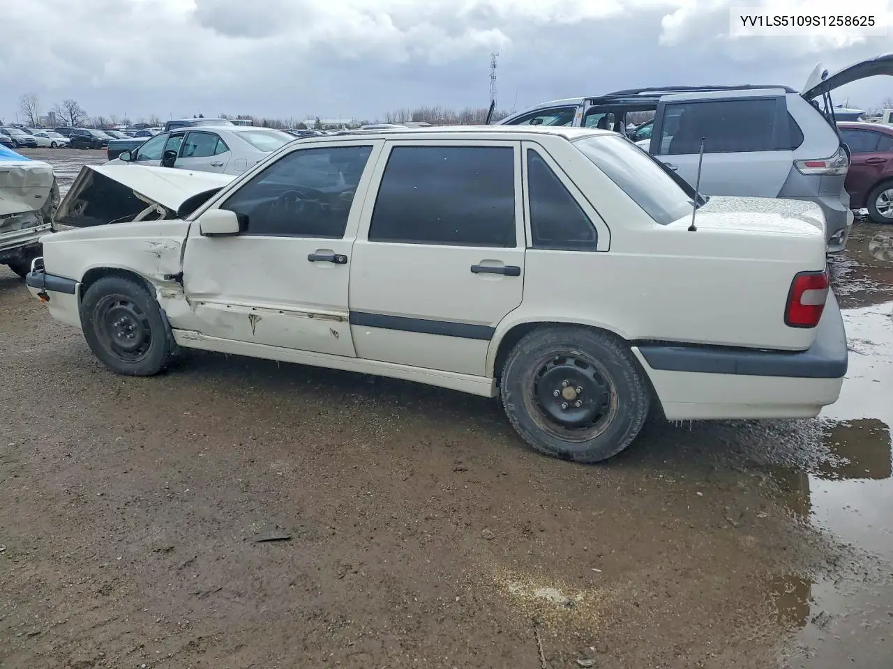 1995 Volvo 850 VIN: YV1LS5109S1258625 Lot: 46632716