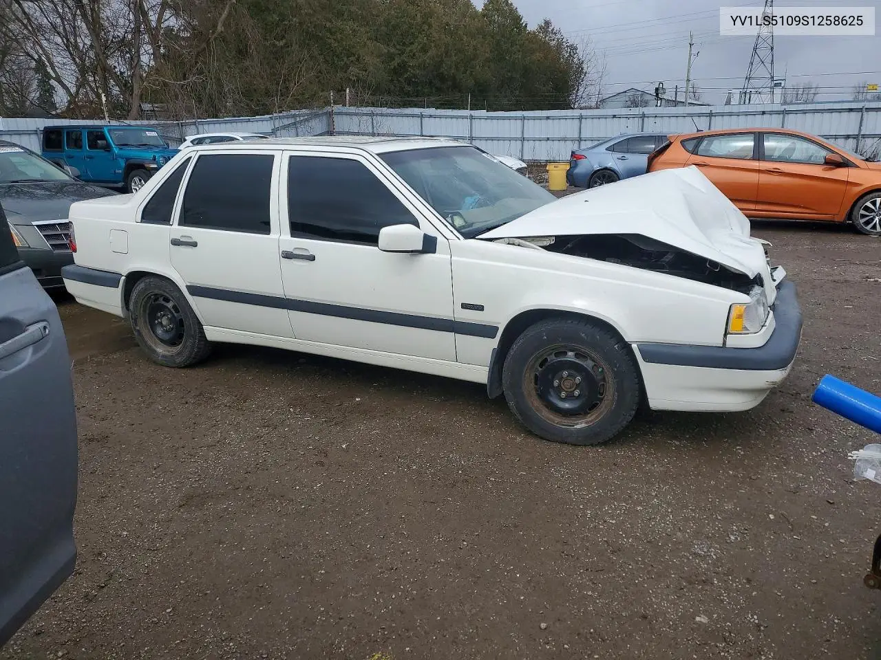 1995 Volvo 850 VIN: YV1LS5109S1258625 Lot: 46632716