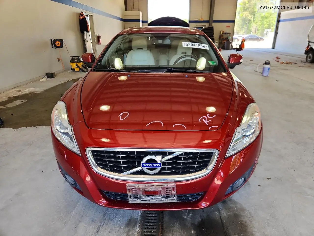 2011 Volvo C70 VIN: YV1672MC6BJ108085 Lot: 53941856