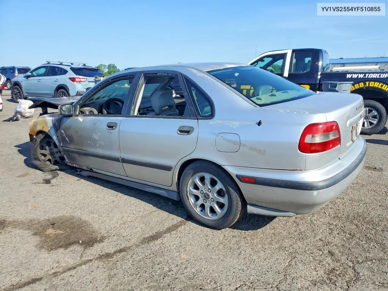 2000 Volvo S40 VIN: YV1VS2554YF510855 Lot: 61384776