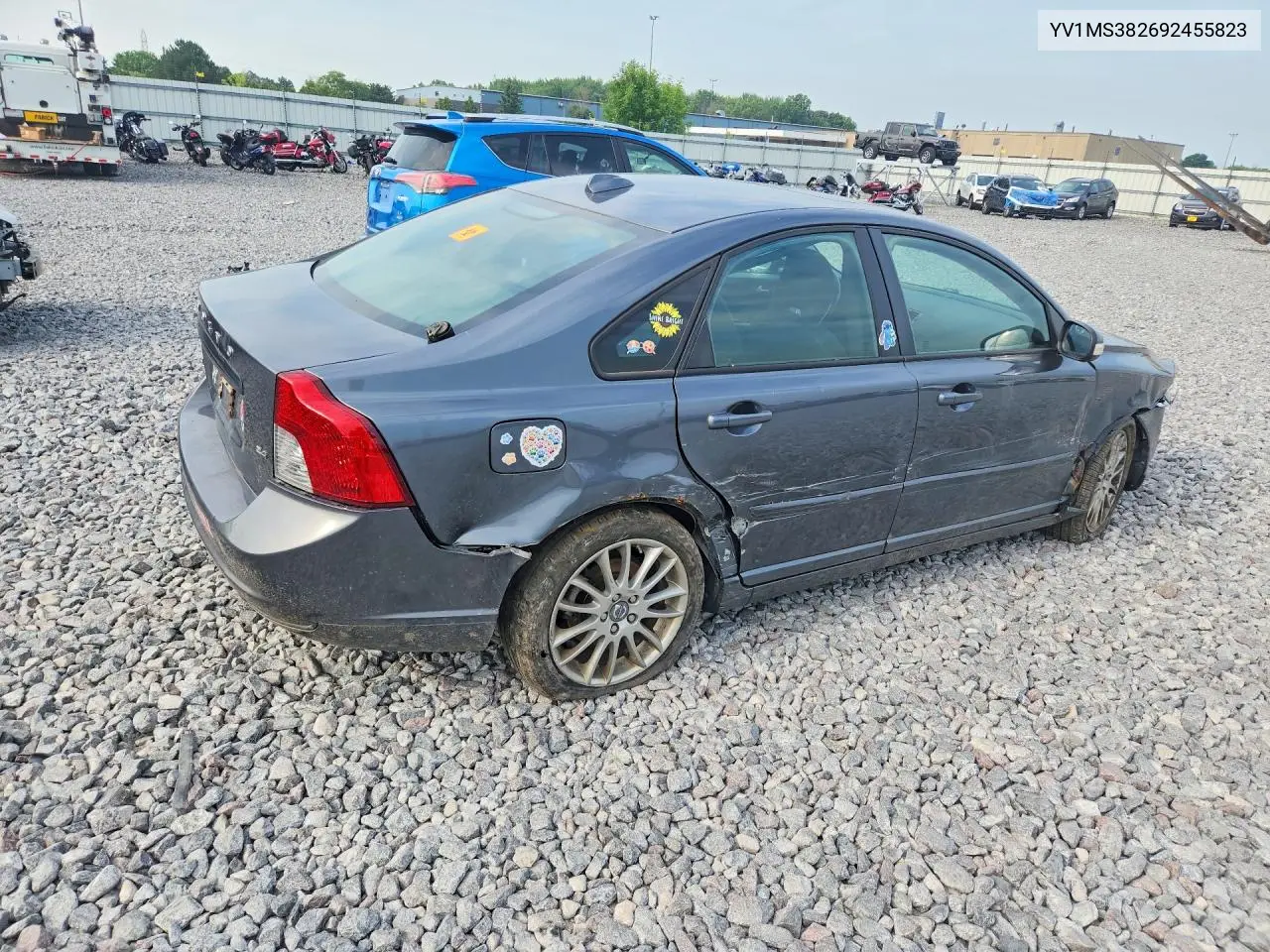 2009 Volvo S40 2.4I VIN: YV1MS382692455823 Lot: 61120266