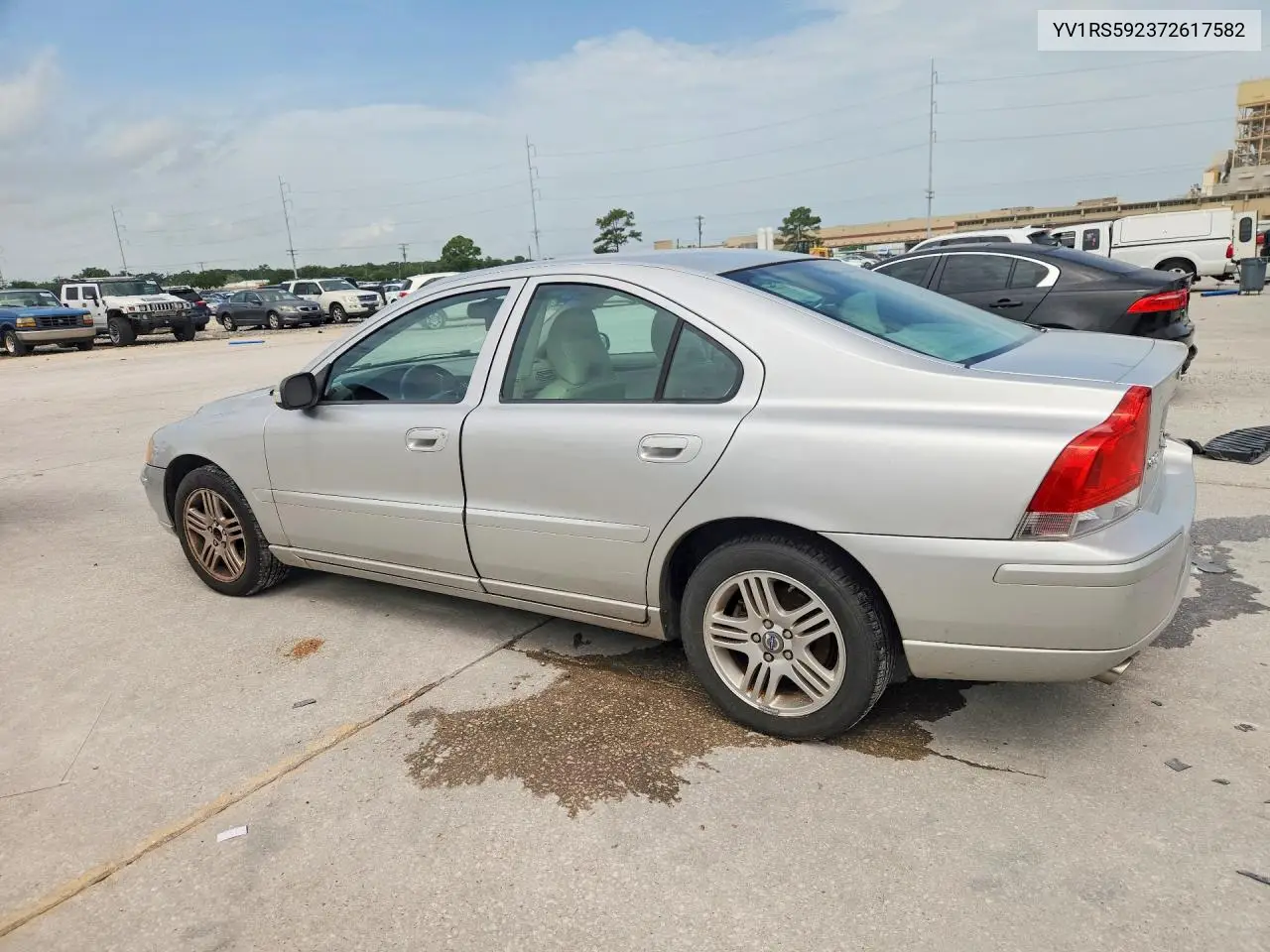 2007 Volvo S60 2.5T VIN: YV1RS592372617582 Lot: 61555556