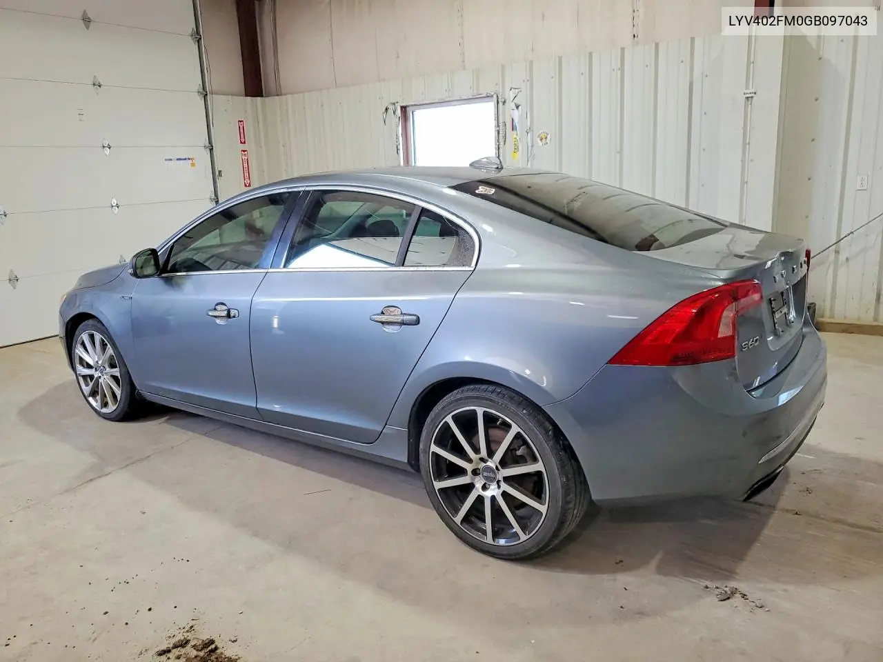 2016 Volvo S60 Platinum VIN: LYV402FM0GB097043 Lot: 59164216