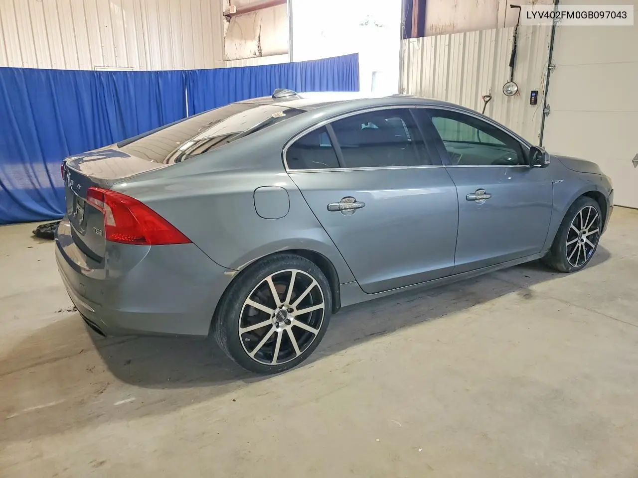 2016 Volvo S60 Platinum VIN: LYV402FM0GB097043 Lot: 59164216
