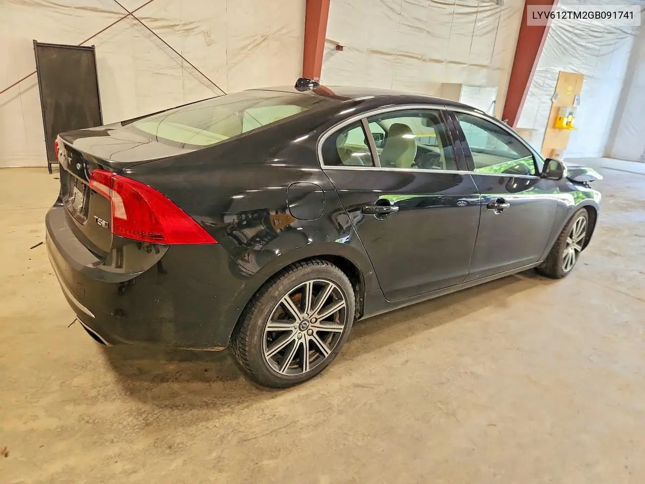 2016 Volvo S60 Platinum VIN: LYV612TM2GB091741 Lot: 61228086