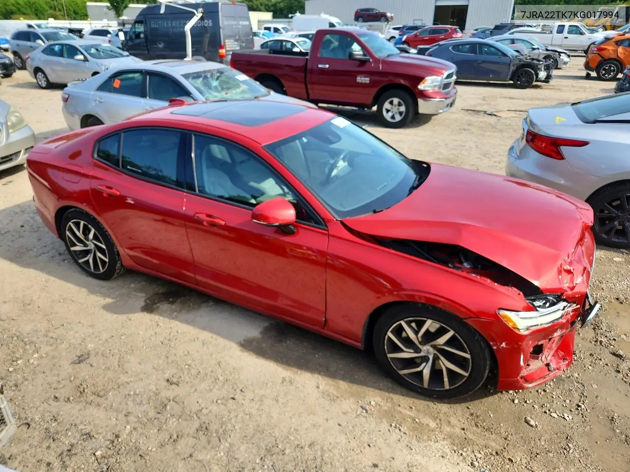 2019 Volvo S60 T6 Momentum VIN: 7JRA22TK7KG017994 Lot: 59168486