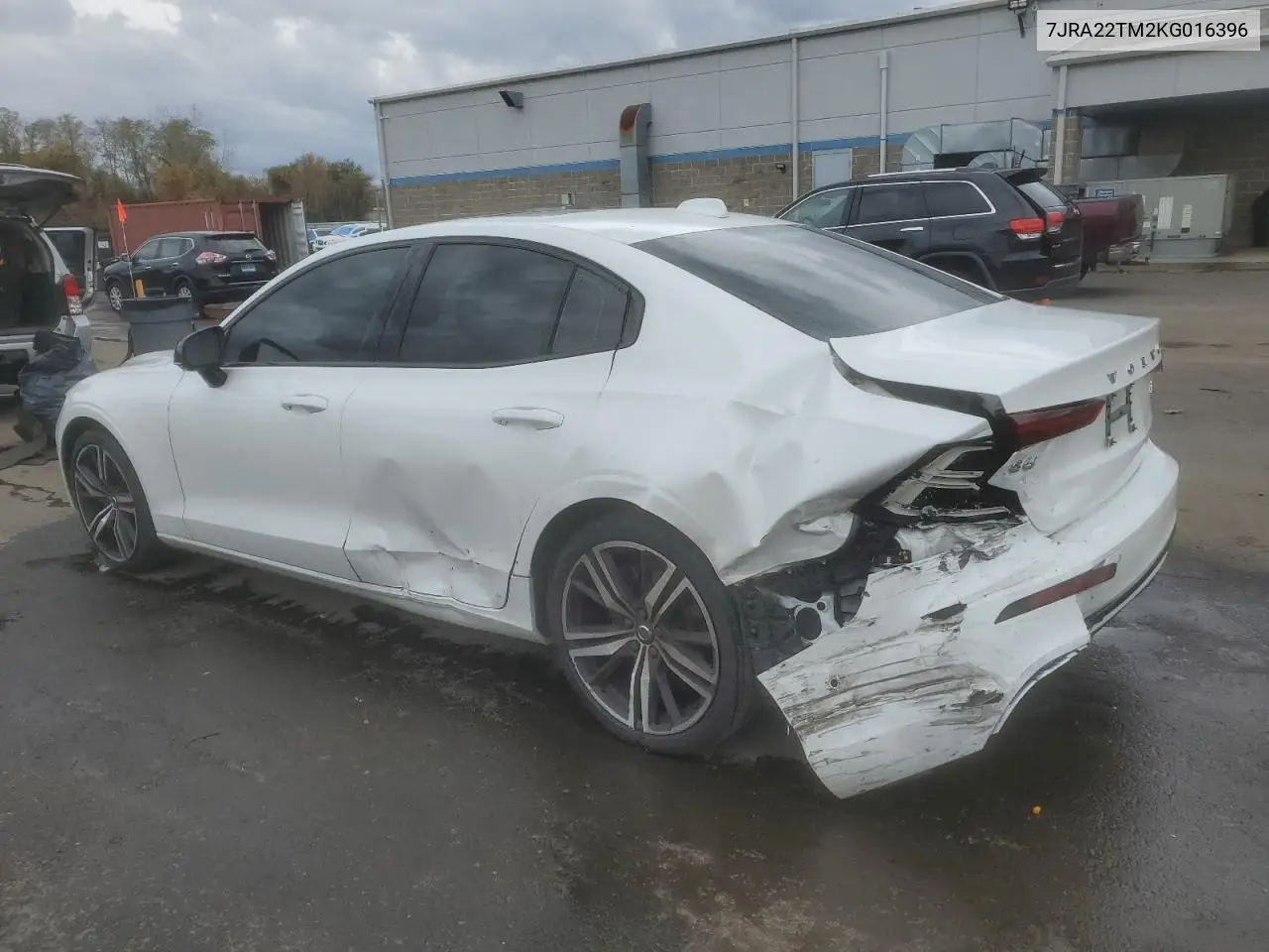 7JRA22TM2KG016396 2019 Volvo S60 T6 R-Design