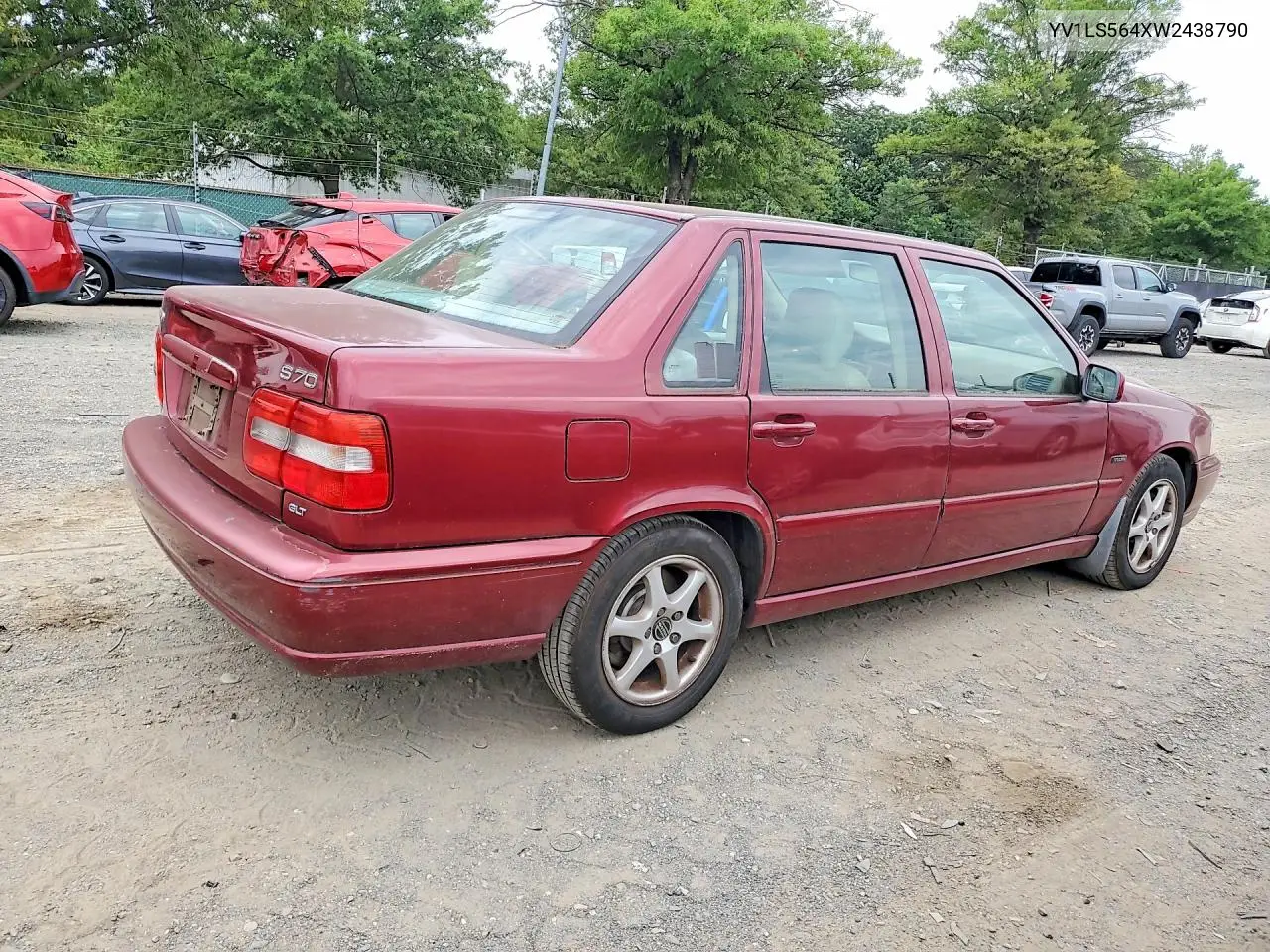 1998 Volvo S70 Glt VIN: YV1LS564XW2438790 Lot: 61866896