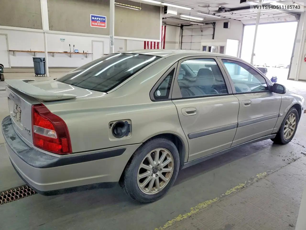 2001 Volvo S80 VIN: YV1TS94D511185743 Lot: 54048186