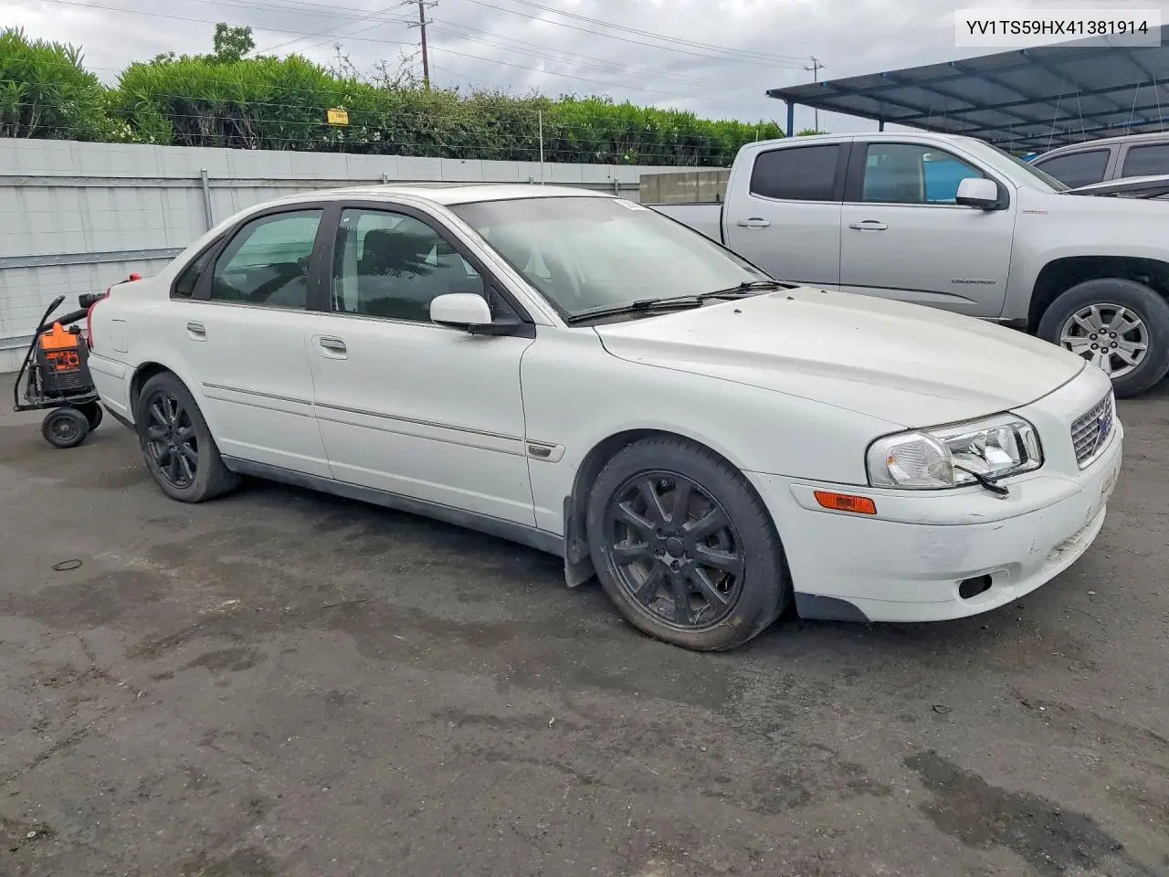 2004 Volvo S80 2.5T VIN: YV1TS59HX41381914 Lot: 52586856