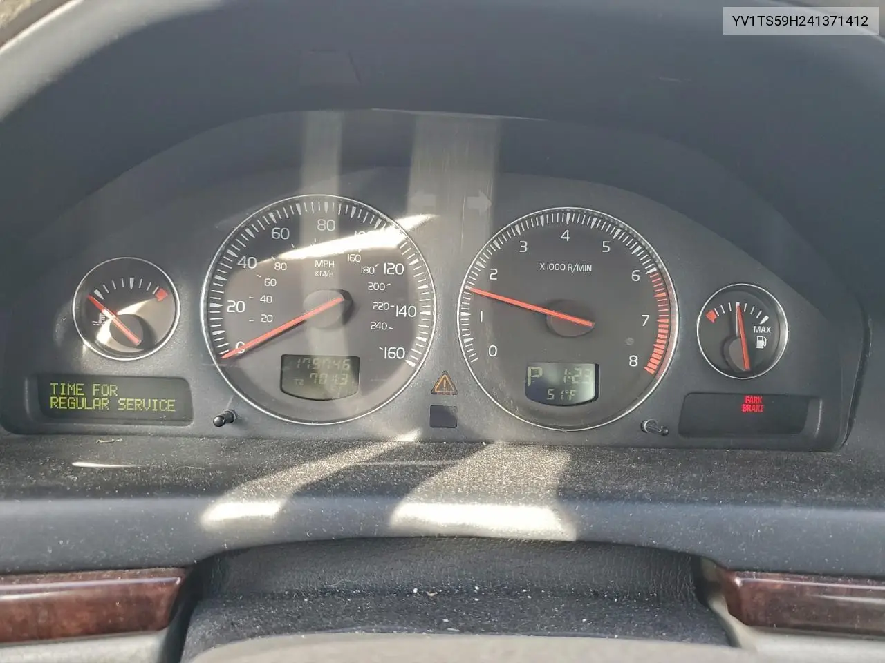 2004 Volvo S80 2.5T VIN: YV1TS59H241371412 Lot: 97323065