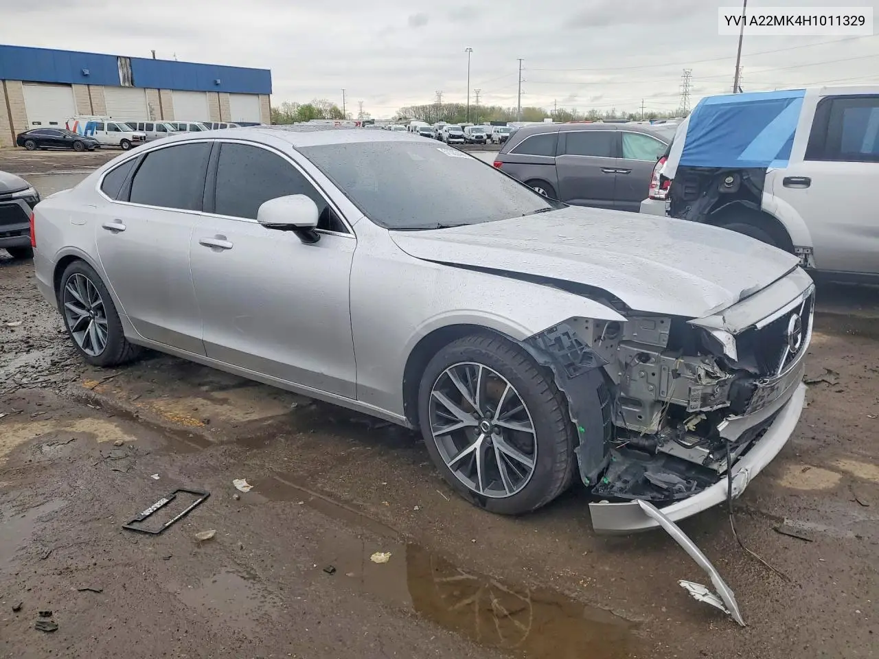 2017 Volvo S90 T6 Momentum VIN: YV1A22MK4H1011329 Lot: 51303406