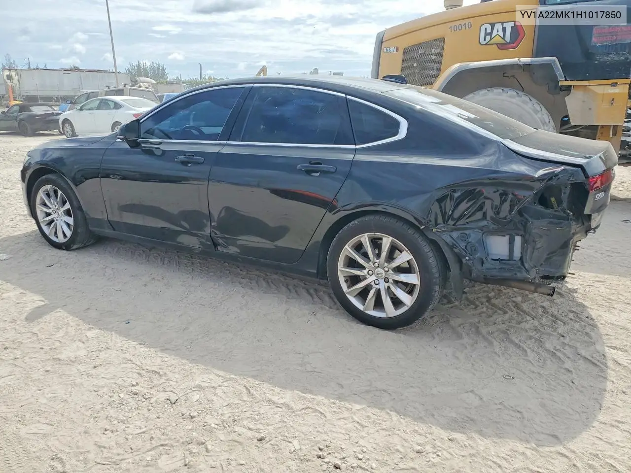 2017 Volvo S90 T6 Momentum VIN: YV1A22MK1H1017850 Lot: 56132226