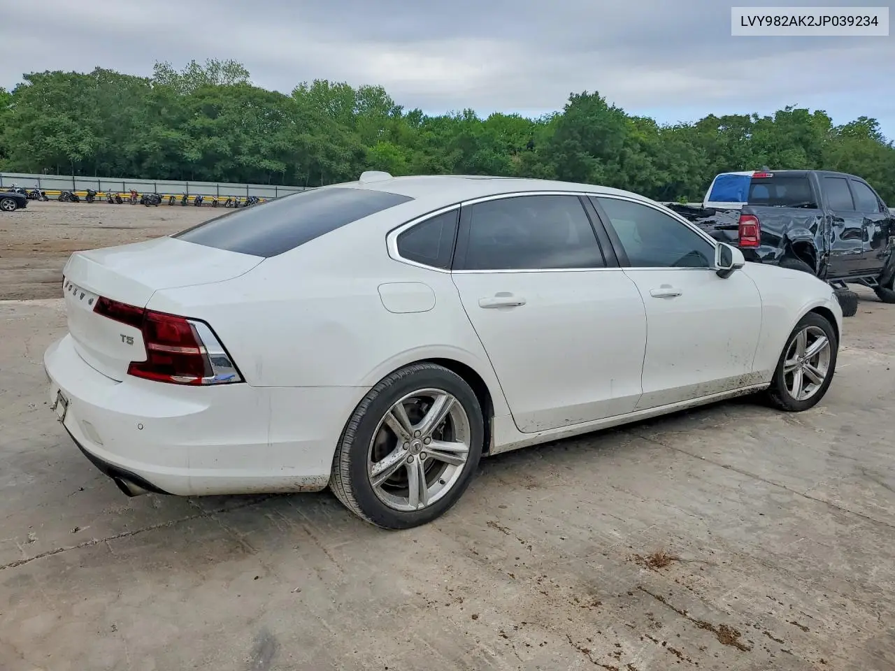 2018 Volvo S90 T5 Momentum VIN: LVY982AK2JP039234 Lot: 51099226