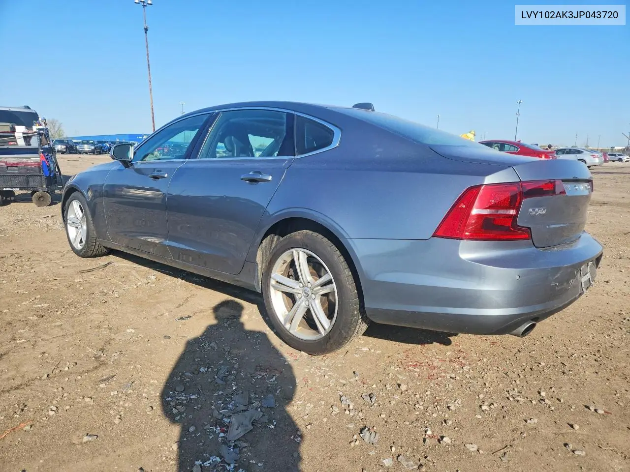 2018 Volvo S90 T5 Momentum VIN: LVY102AK3JP043720 Lot: 52084876