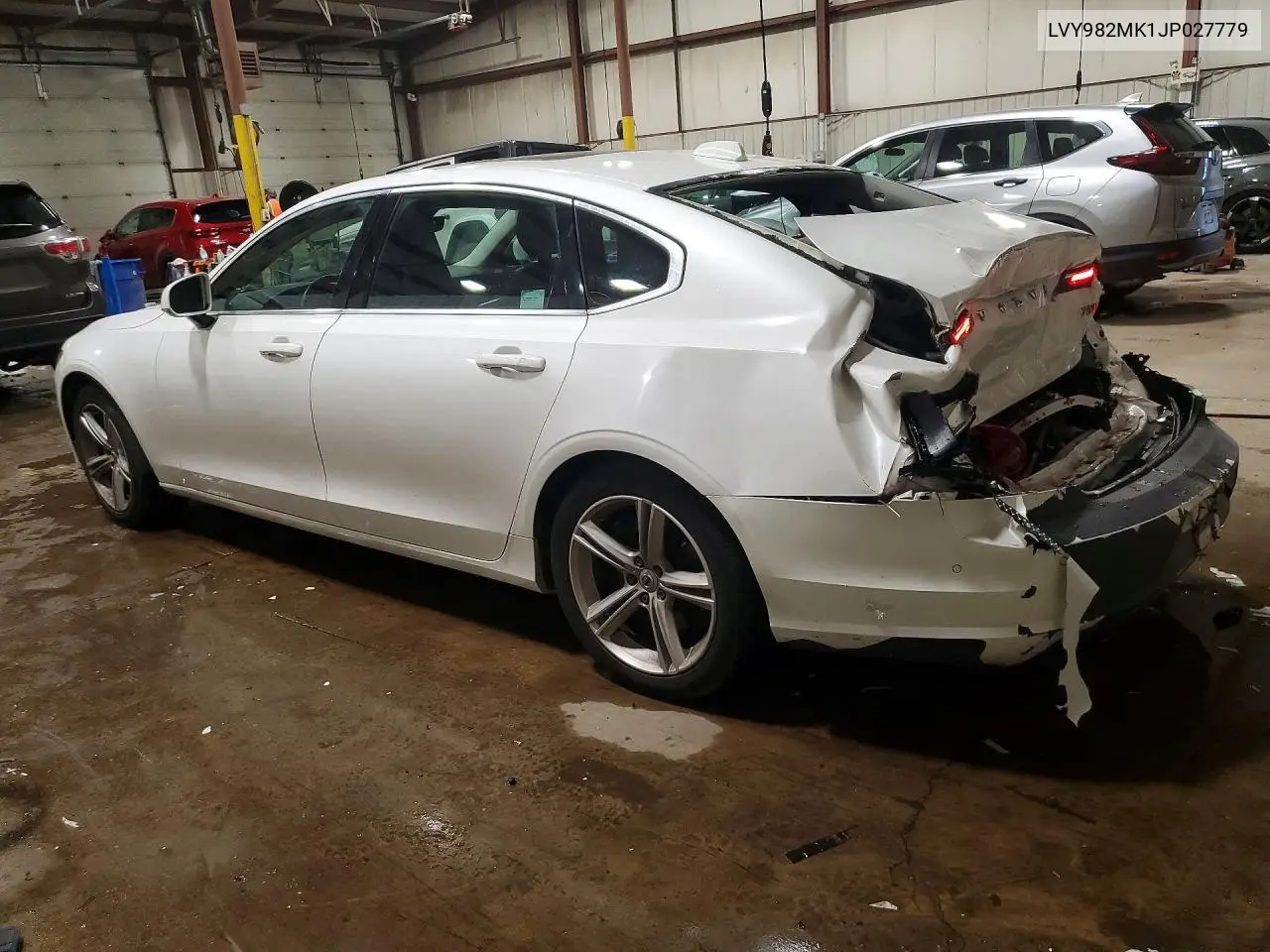 2018 Volvo S90 T5 Momentum VIN: LVY982MK1JP027779 Lot: 56647396