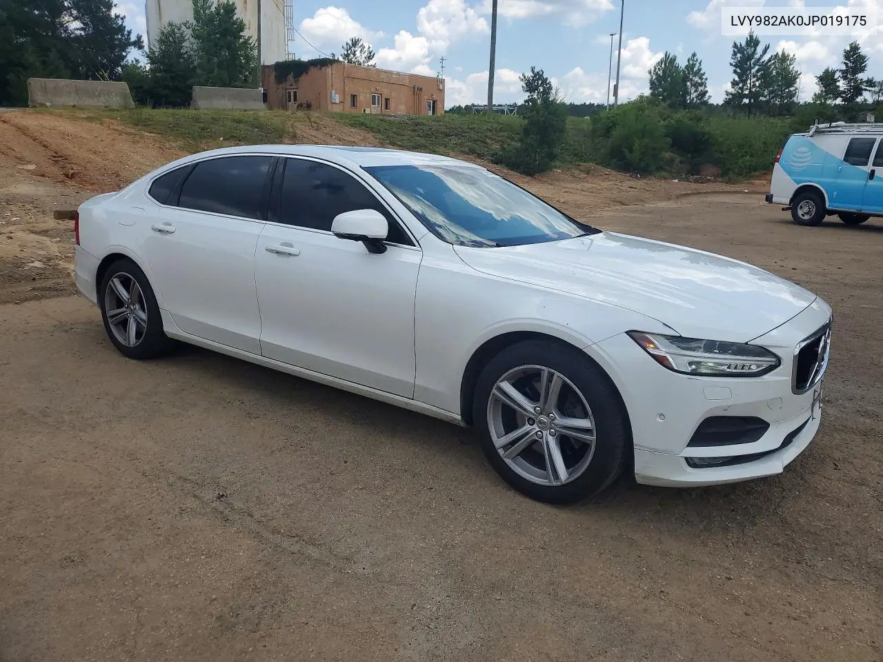 2018 Volvo S90 T5 Momentum VIN: LVY982AK0JP019175 Lot: 56967466