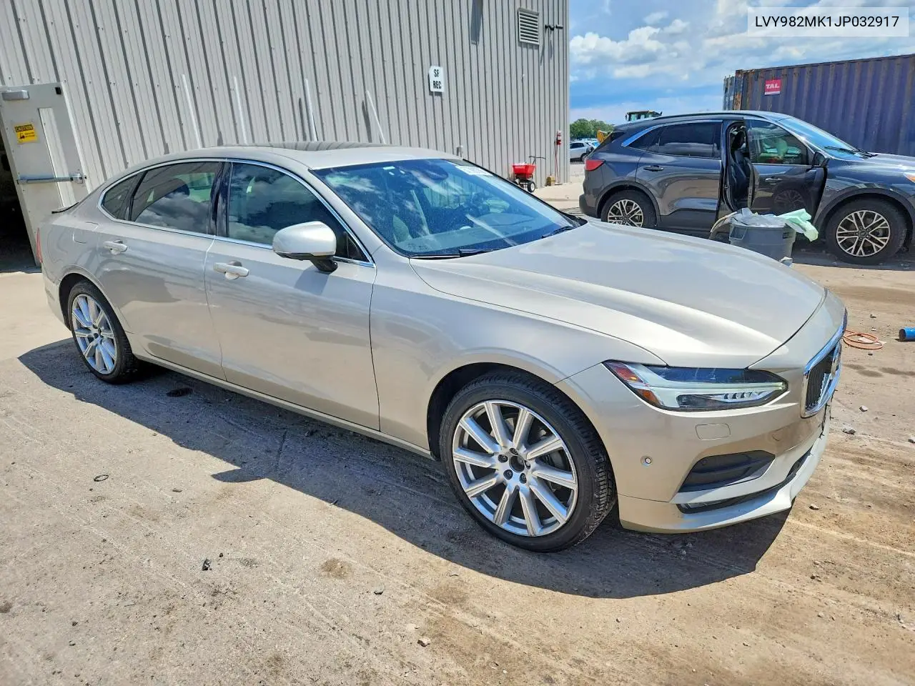 2018 Volvo S90 T5 Momentum VIN: LVY982MK1JP032917 Lot: 57390706
