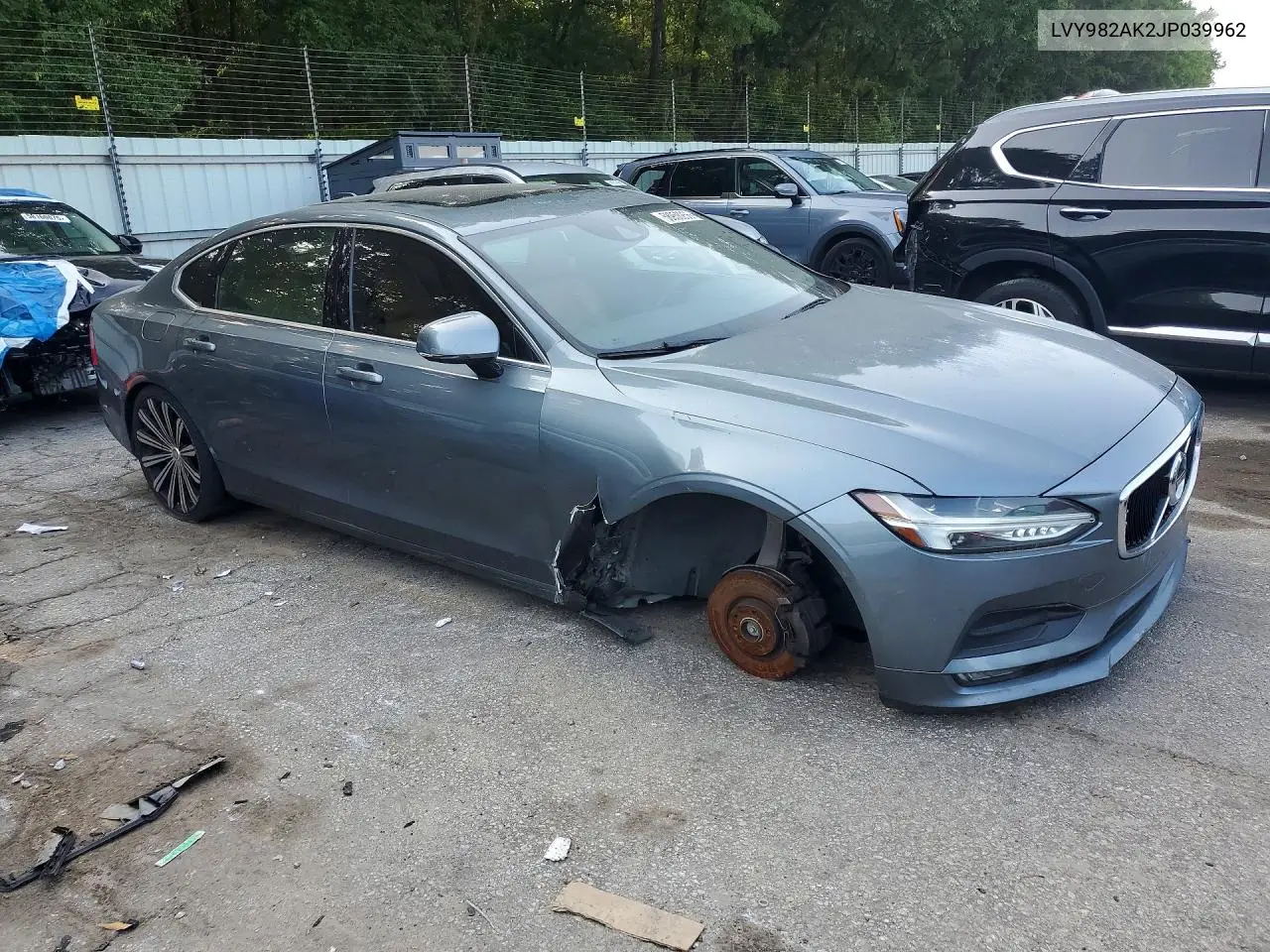 2018 Volvo S90 T5 Momentum VIN: LVY982AK2JP039962 Lot: 58958256
