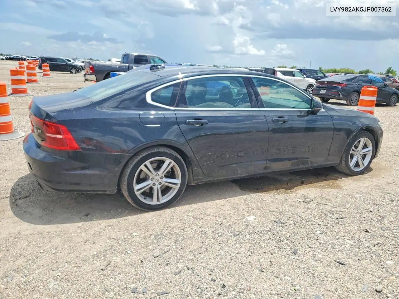 2018 Volvo S90 T5 Momentum VIN: LVY982AK5JP007362 Lot: 59732846