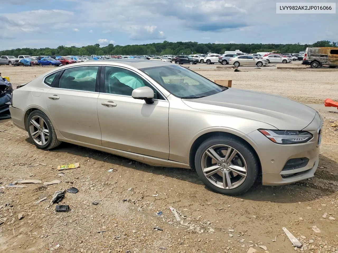 2018 Volvo S90 T5 Momentum VIN: LVY982AK2JP016066 Lot: 60171376