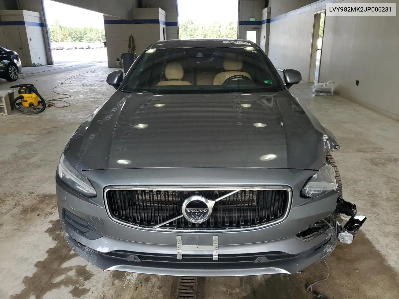2018 Volvo S90 T5 Momentum VIN: LVY982MK2JP006231 Lot: 80501735