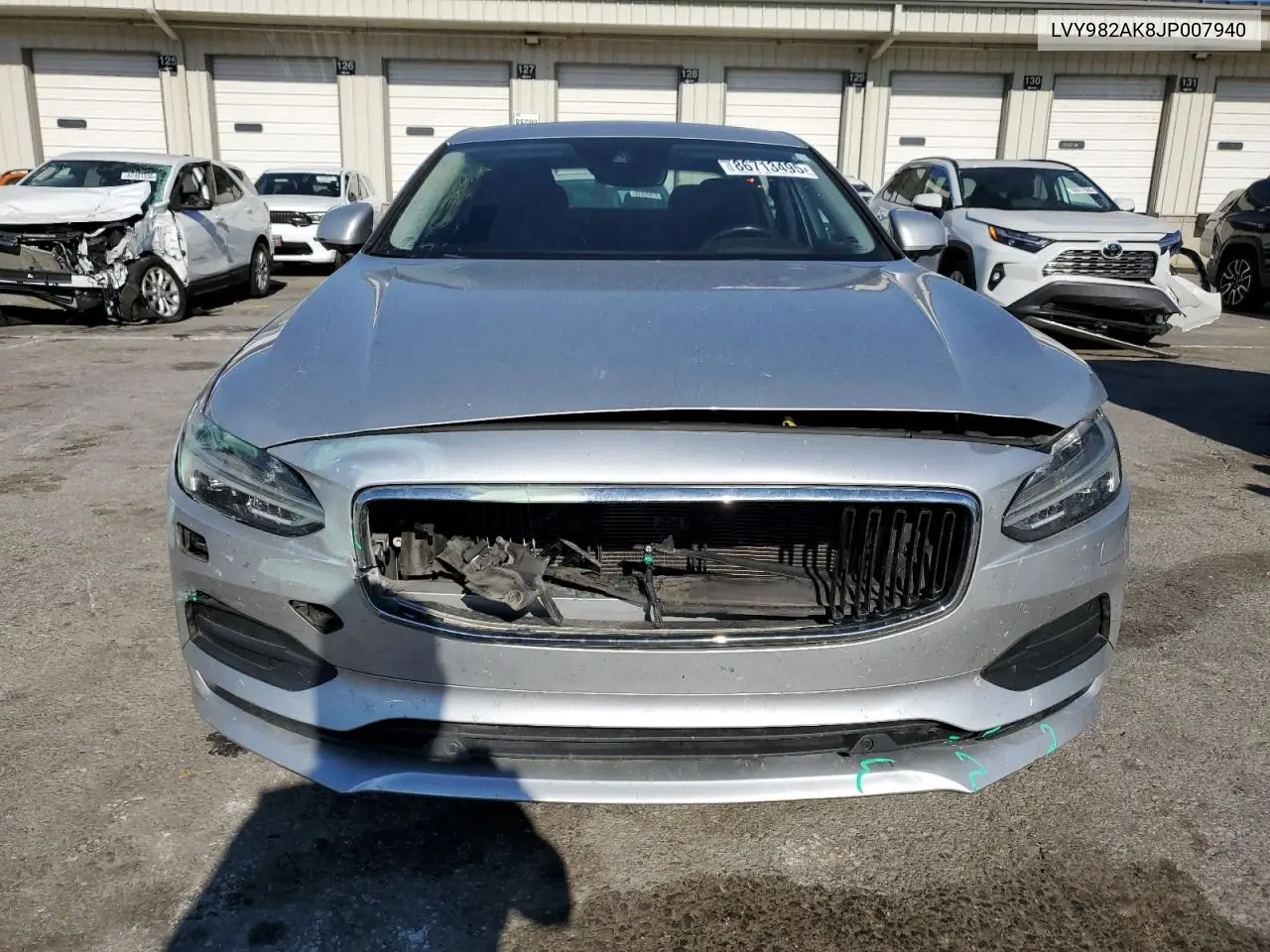 2018 Volvo S90 T5 Momentum VIN: LVY982AK8JP007940 Lot: 86713495