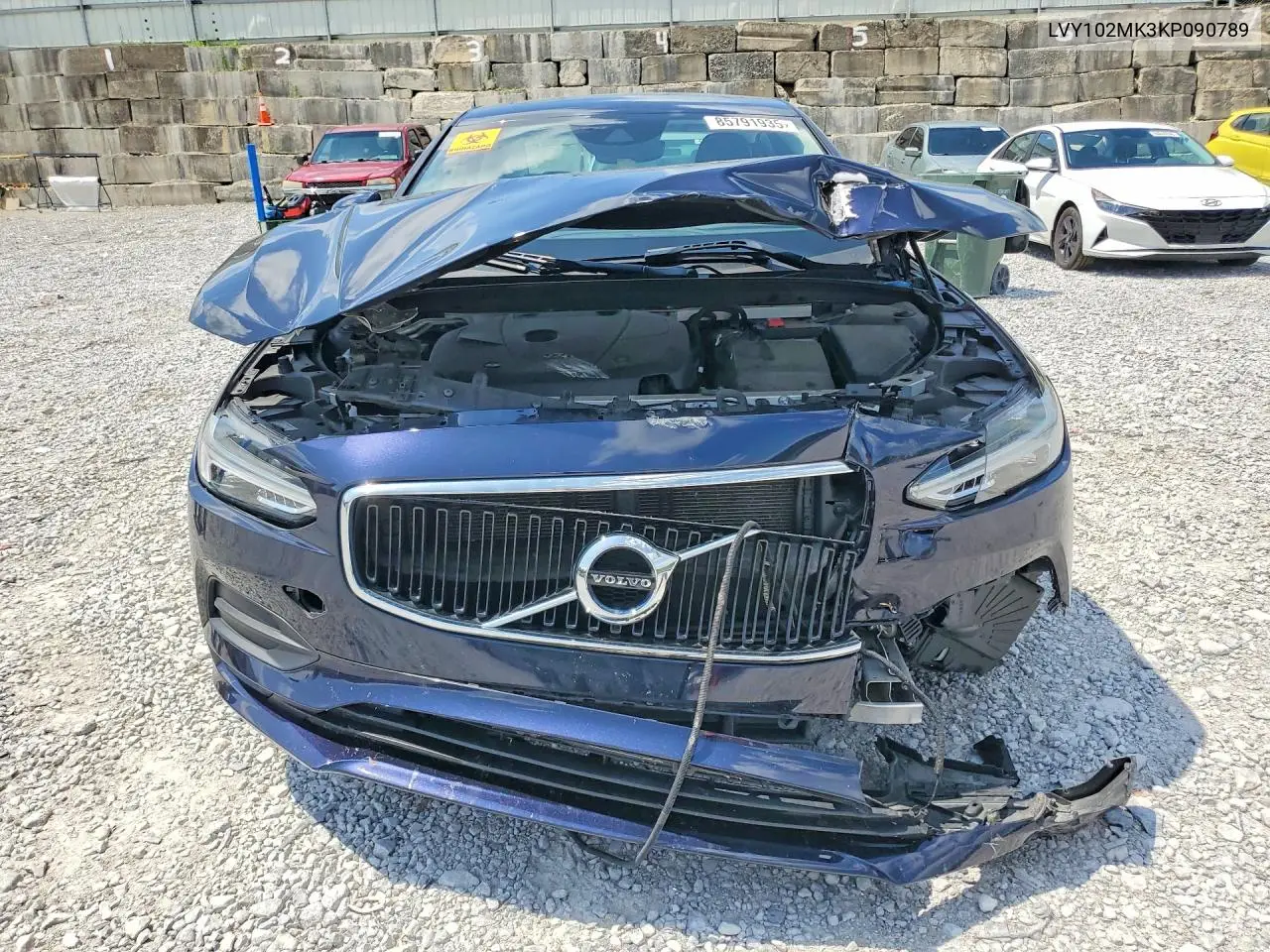 2019 Volvo S90 T5 Momentum VIN: LVY102MK3KP090789 Lot: 85791935