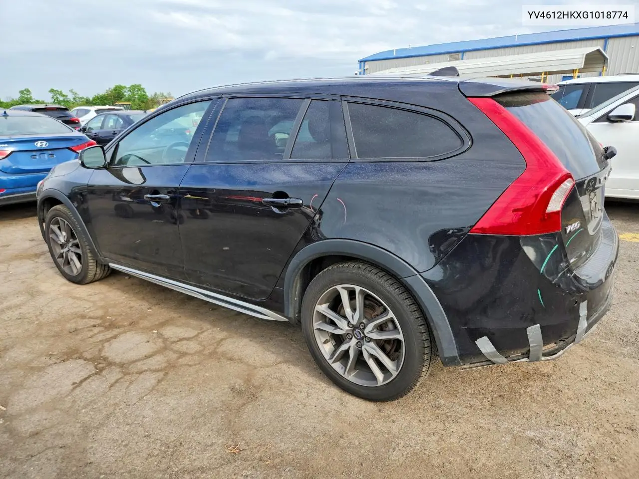 2016 Volvo V60 Cross Country Premier VIN: YV4612HKXG1018774 Lot: 56479396