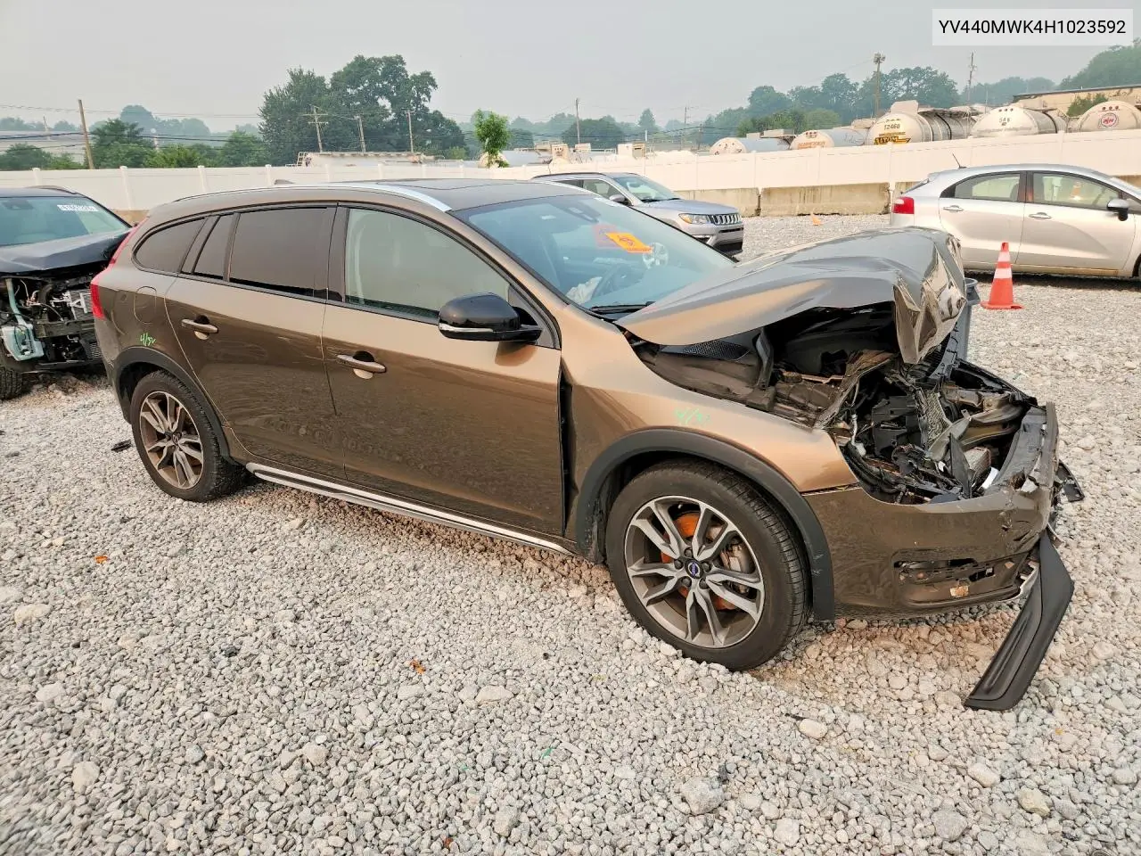 2017 Volvo V60 Cross Country Premier VIN: YV440MWK4H1023592 Lot: 61554266
