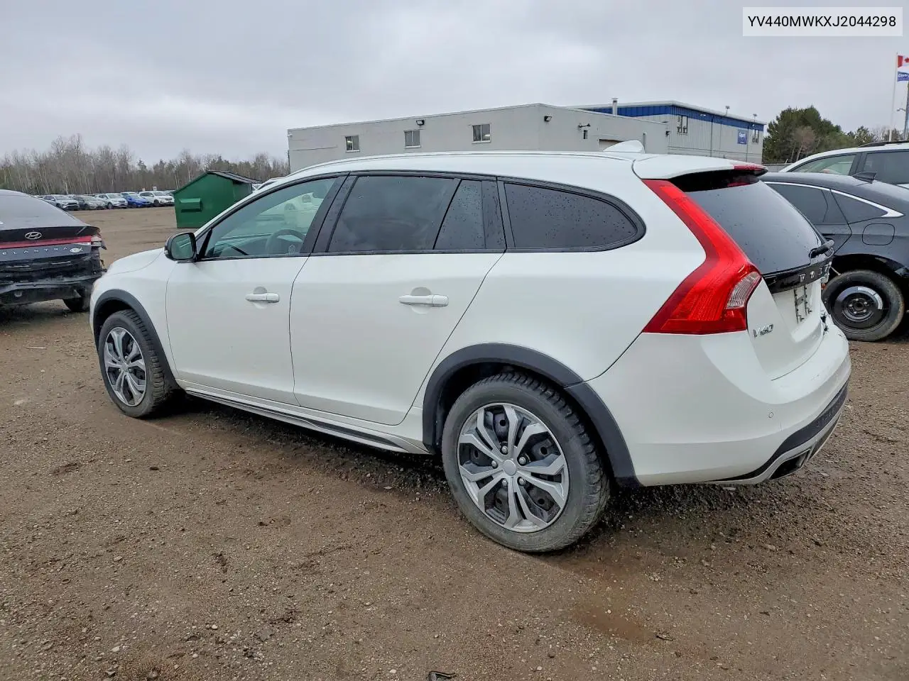 2018 Volvo V60 Cross Country Premier VIN: YV440MWKXJ2044298 Lot: 47578836