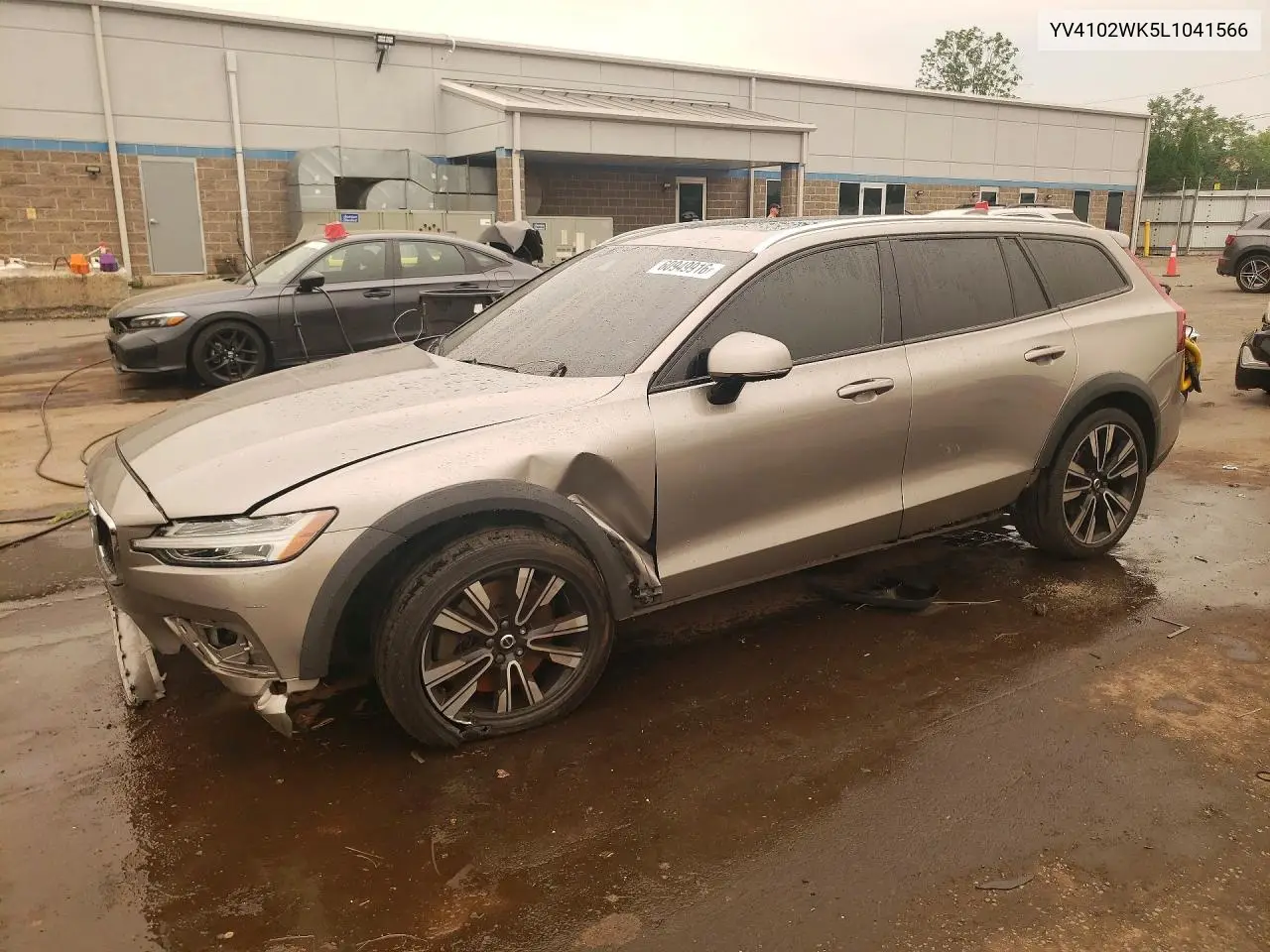 2020 Volvo V60 Cross Country T5 Momentum VIN: YV4102WK5L1041566 Lot: 60949916