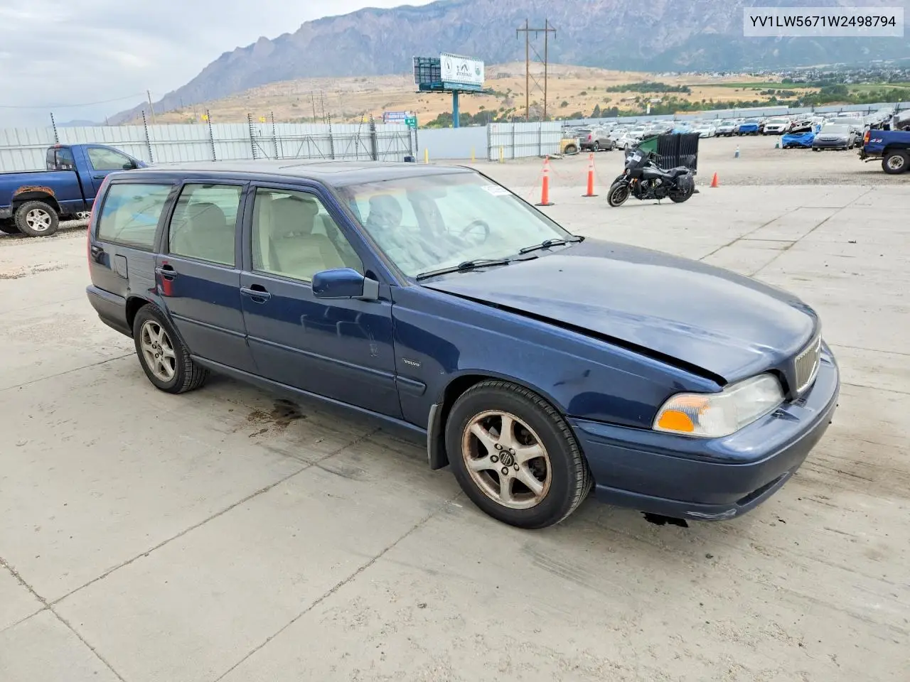 1998 Volvo V70 VIN: YV1LW5671W2498794 Lot: 61039966