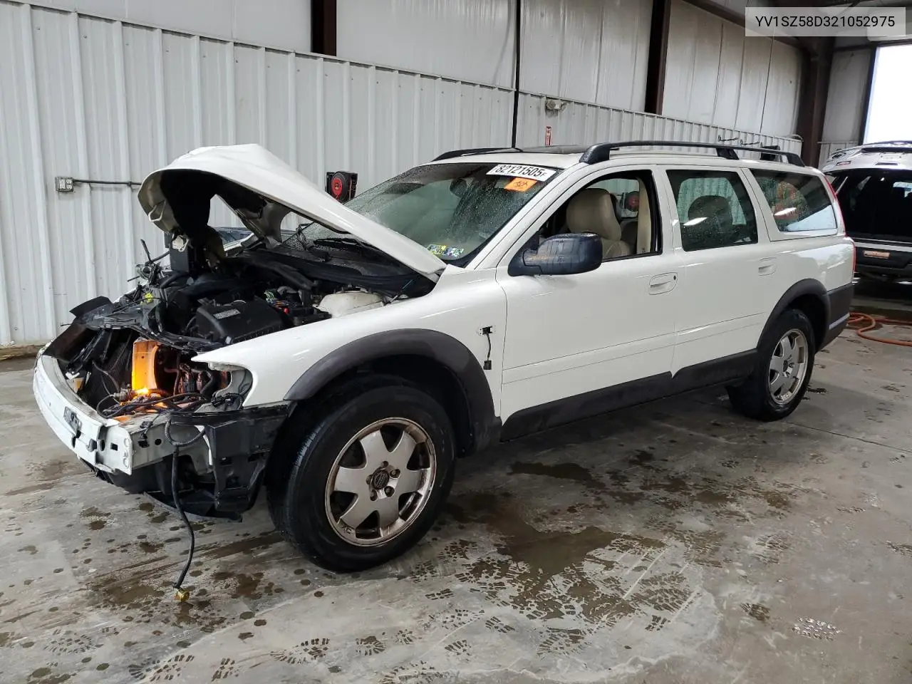 2002 Volvo V70 Xc VIN: YV1SZ58D321052975 Lot: 82121505