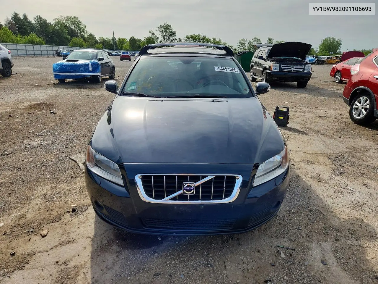 2009 Volvo V70 3.2 VIN: YV1BW982091106693 Lot: 54491086