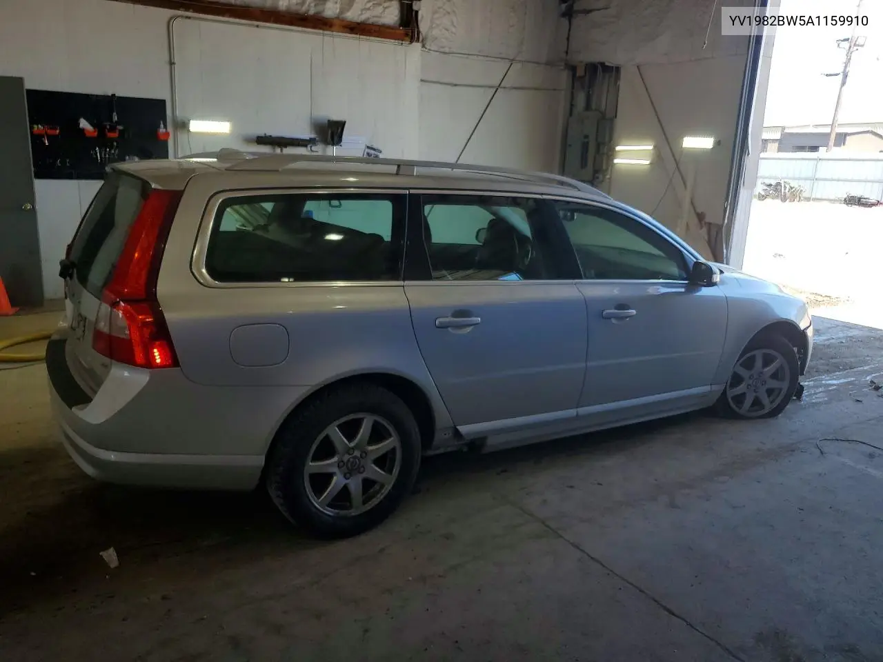 2010 Volvo V70 3.2 VIN: YV1982BW5A1159910 Lot: 61029626
