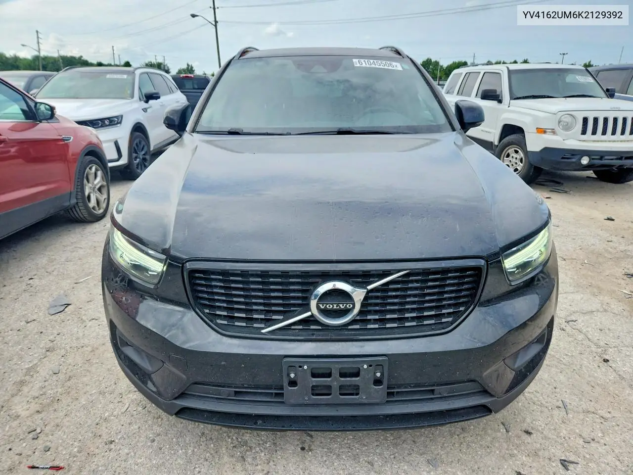 2019 Volvo Xc40 T5 R-Design VIN: YV4162UM6K2129392 Lot: 61045506