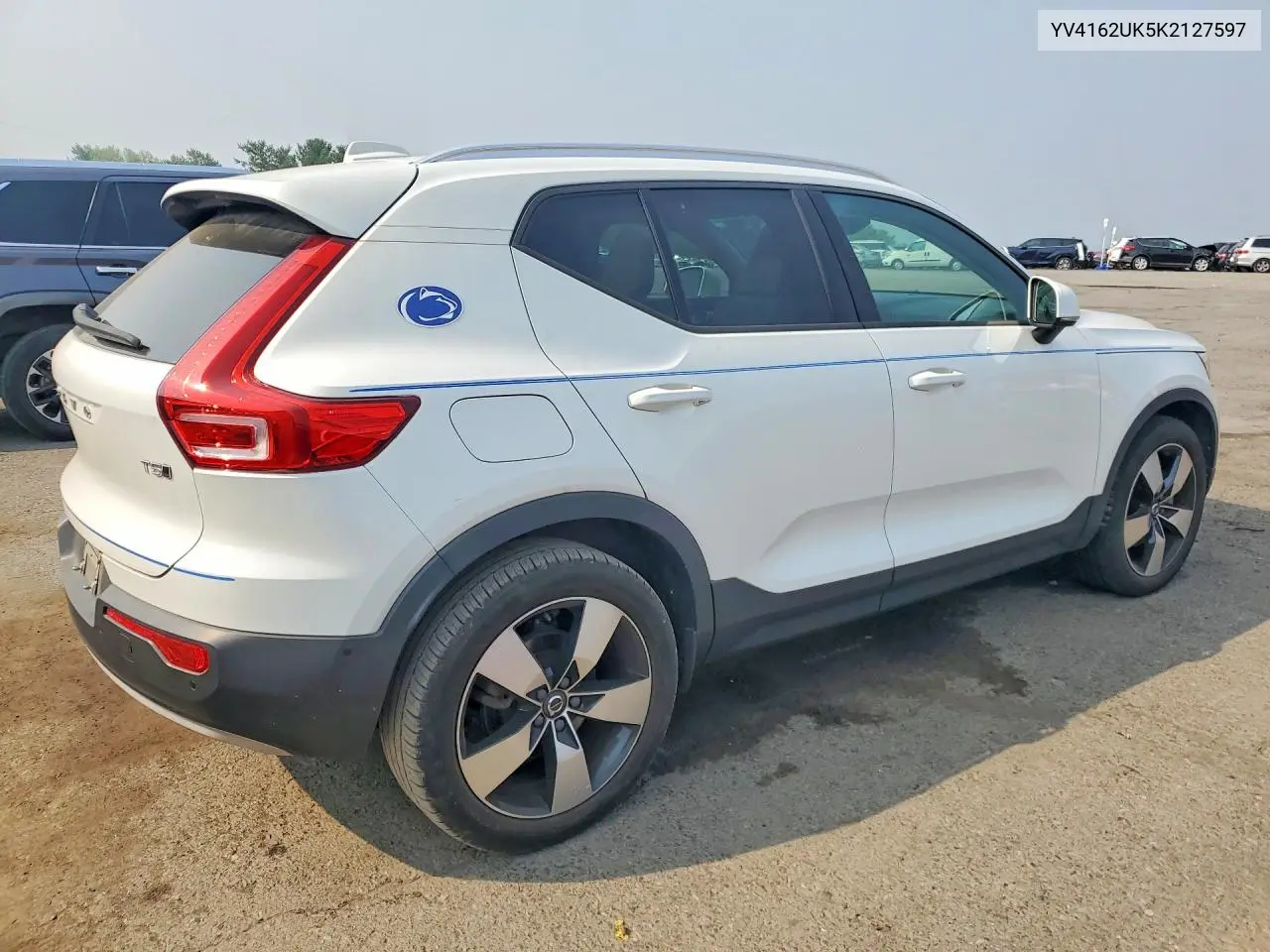 2019 Volvo Xc40 T5 Momentum VIN: YV4162UK5K2127597 Lot: 61383676