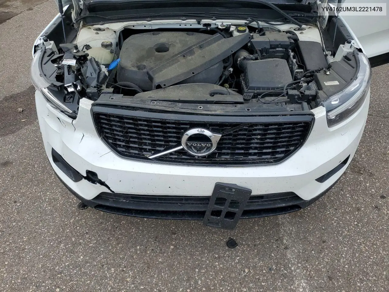 2020 Volvo Xc40 T5 R-Design VIN: YV4162UM3L2221478 Lot: 54711456